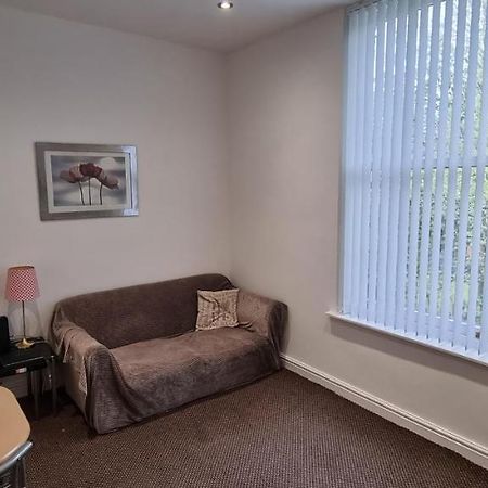No 7 - 1 Bed Near Sefton Park And Lark Lane Apartment Ливърпул Екстериор снимка